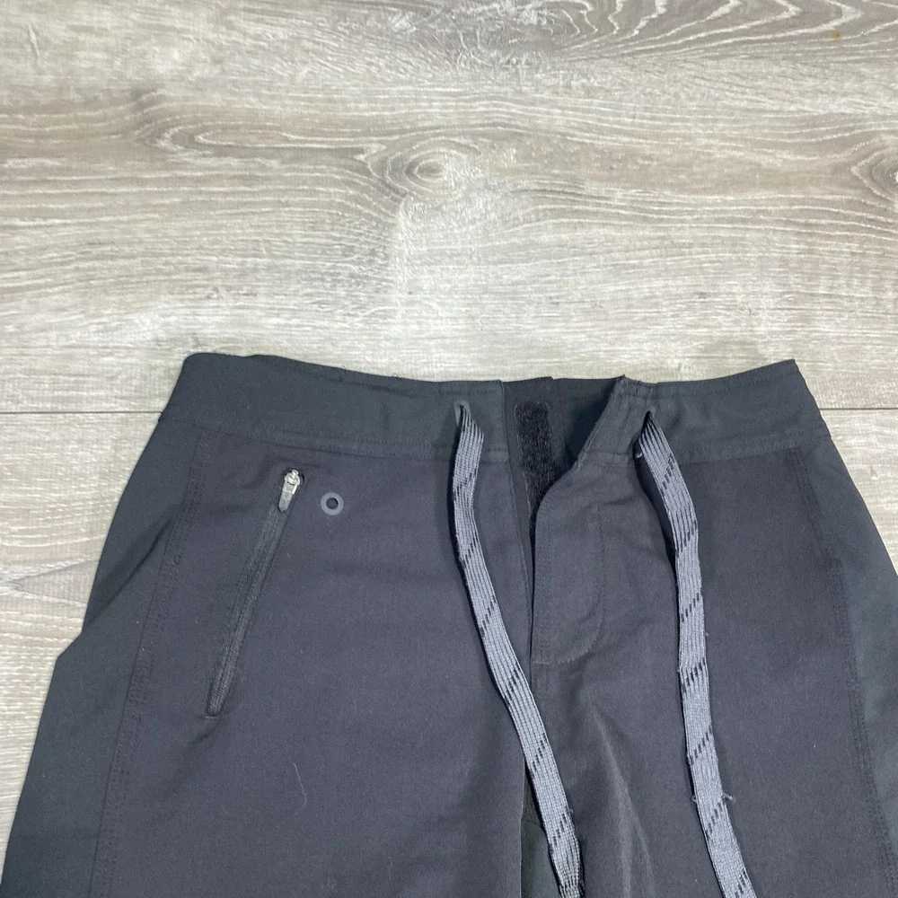 The North‎ Face Shorts Mens 28 Black Hybrid Boardshorts Drawstring Zip Pocket